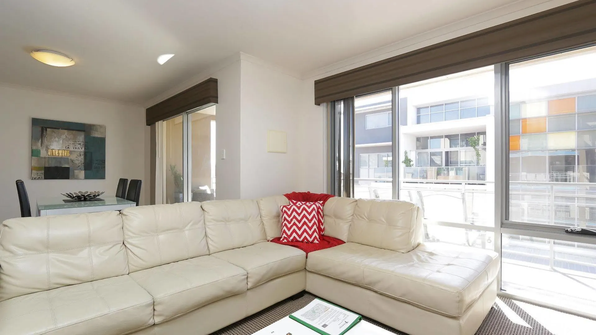 Verandah Apartments Perth Aparthotel
