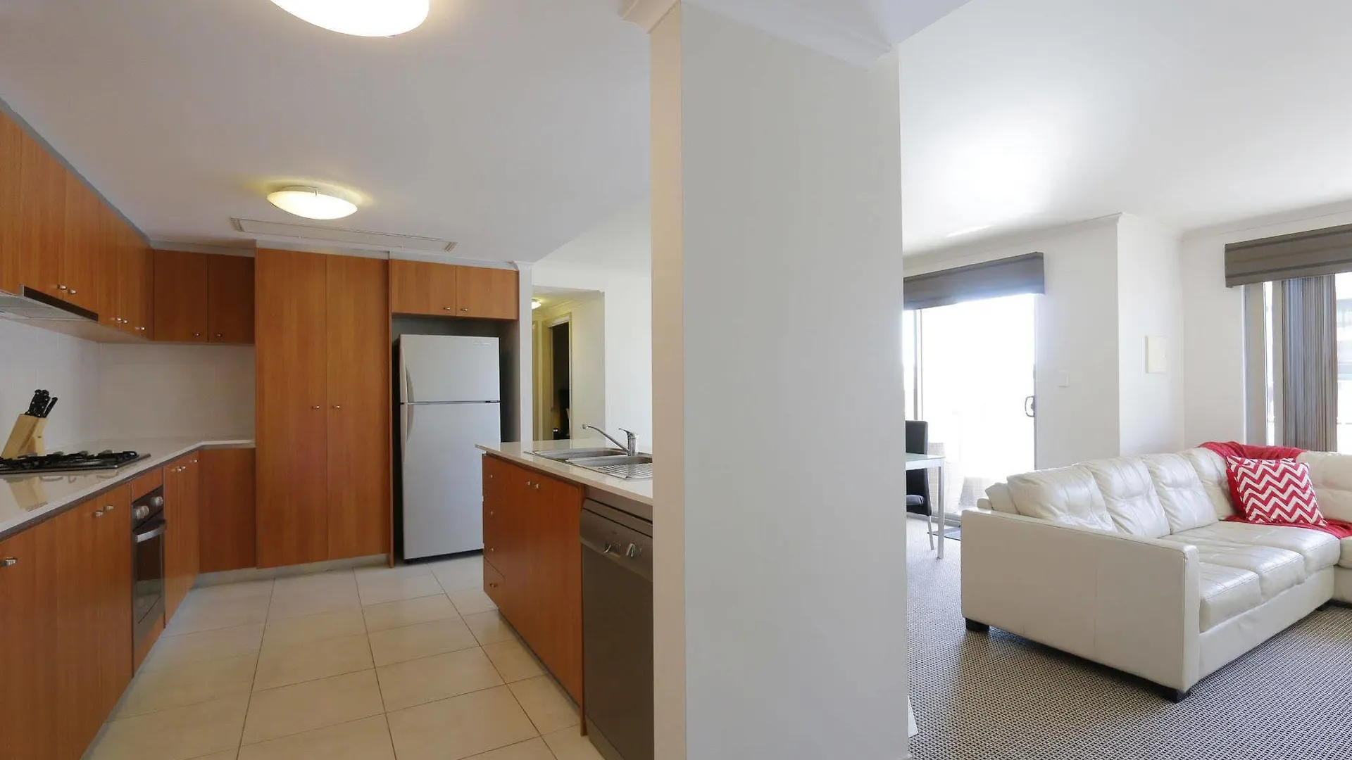 Verandah Apartments Perth 4*,