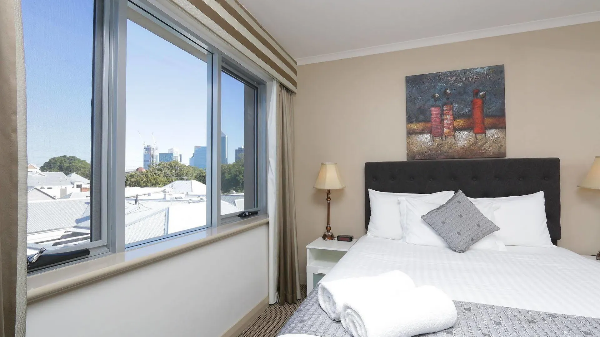 **** Aparthotel Verandah Apartments Perth Australia